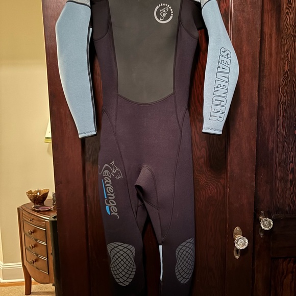 Seavenger Women’s 3mm Neoprene Wetsuit - Picture 1 of 2